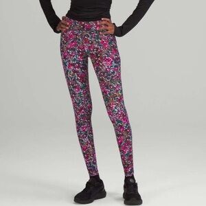 Lululemon Swift Speed High-Rise Tight 28"
Floral Electric Multi Size 6